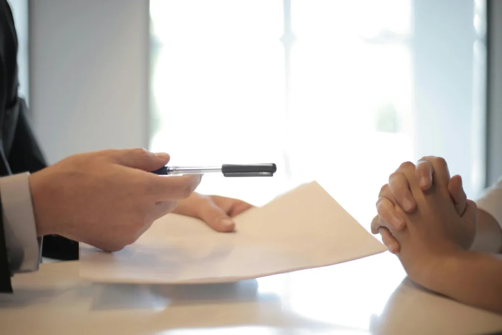 Πώς να γράψεις ένα cover letter που ξεχωρίζει – Ο οδηγός που θα σε βοηθήσει να πάρεις τη συνέντευξη