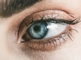 Lash lift: Η νέα απόλυτη τάση για τις βλεφαρίδες