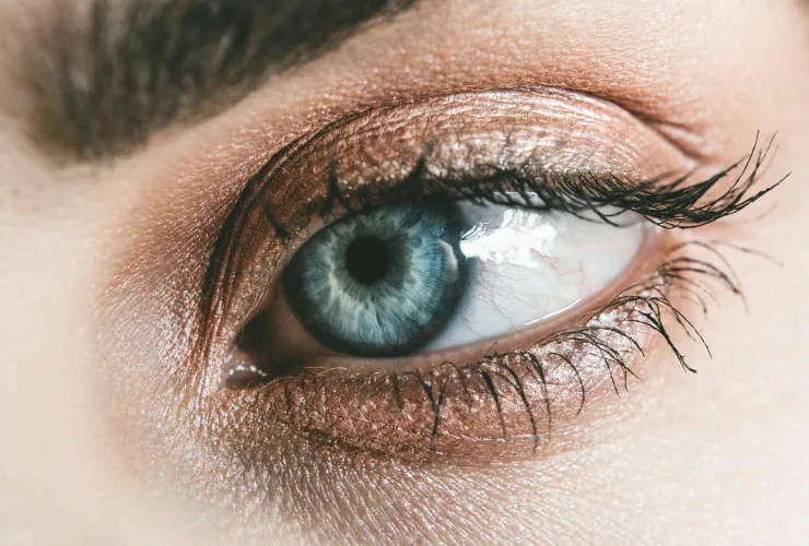 Lash lift: Η νέα απόλυτη τάση για τις βλεφαρίδες