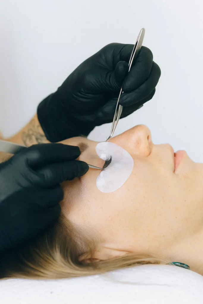 Lash lift: Η νέα απόλυτη τάση για τις βλεφαρίδες