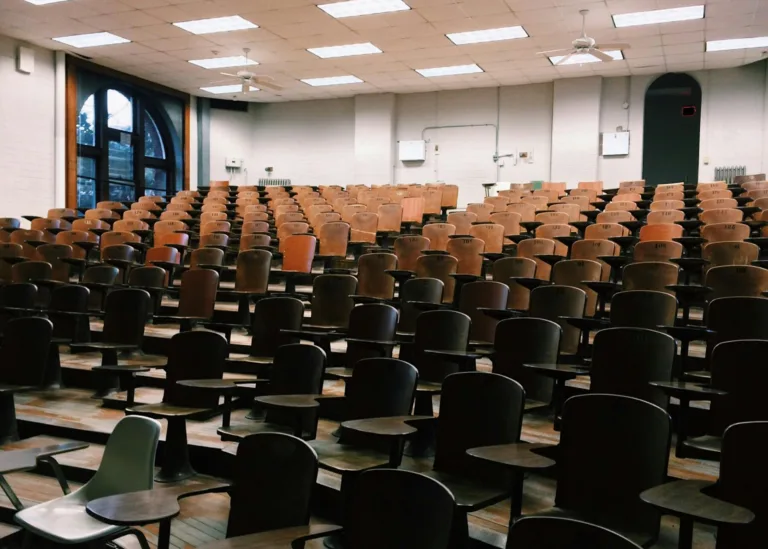 ΙΚΥ: 500 ευρώ σε φοιτητές – Υποβολή αιτήσεων
