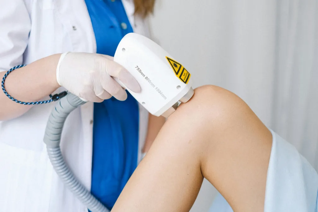 Αποτρίχωση με laser: Είναι τελικά μόνιμη; Όλα όσα πρέπει να ξέρεις