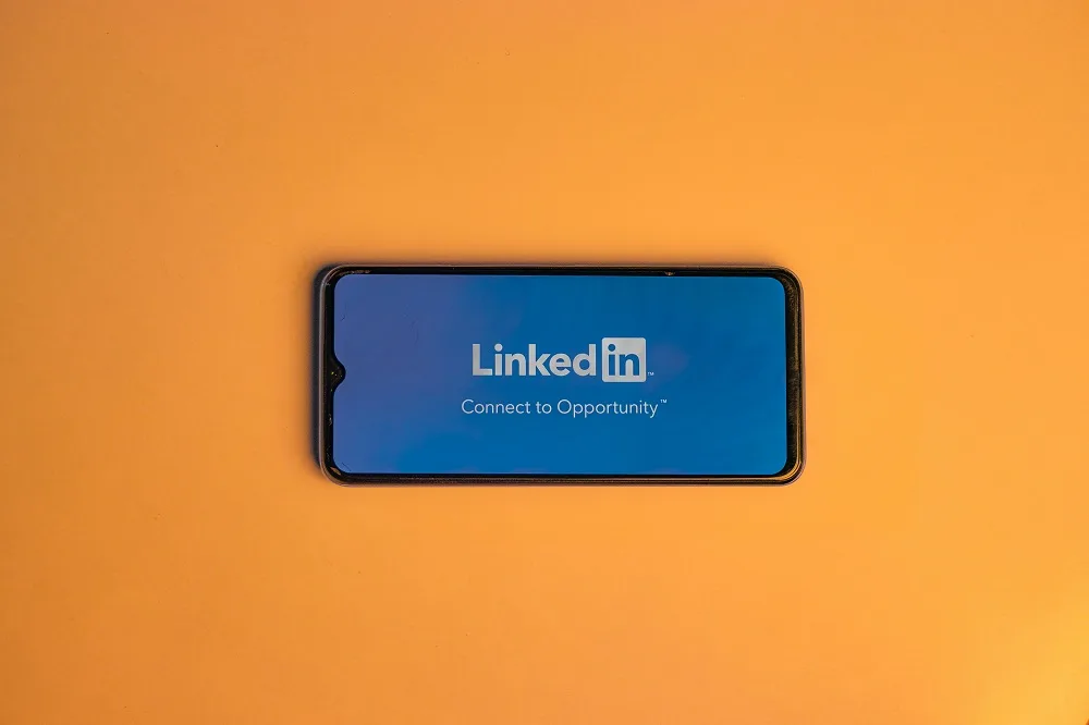 LinkedIn: Πώς θα φτιάξεις το τέλειο προφίλ