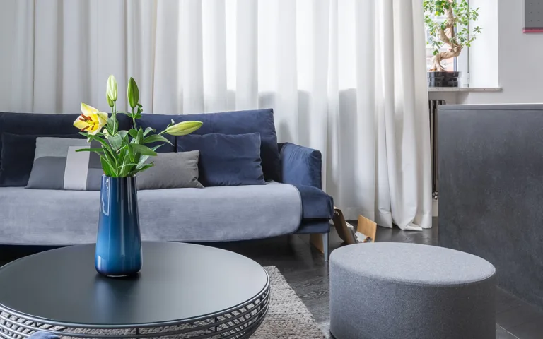 Πως θα κάνεις τις κουρτίνες να είναι τέλεια στοιχισμένες με ένα απλό κόλπο