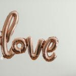 Αγίου Βαλεντίνου 2025: Πότε είναι η γιορτή των ερωτευμένων