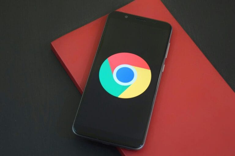 Σε ενοχλεί να σε ακούει η Google; Πώς να απενεργοποιήσεις το μικρόφωνο τώρα!