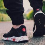 Πώς να πλύνετε τα παπούτσια στο πλυντήριο χωρίς κίνδυνο