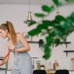 Πώς να διώξεις την άσχημη μυρωδιά της σφουγγαρίστρας