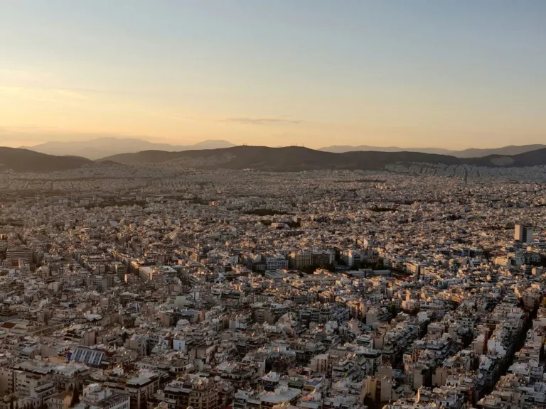 Εξοικονομώ 2025: Πώς θα πάρετε επιδότηση για αλλαγή κουφωμάτων