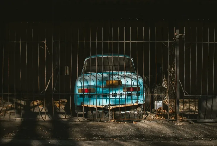 Έρχεται... σκούπα για «παρατημένα» αυτοκίνητα