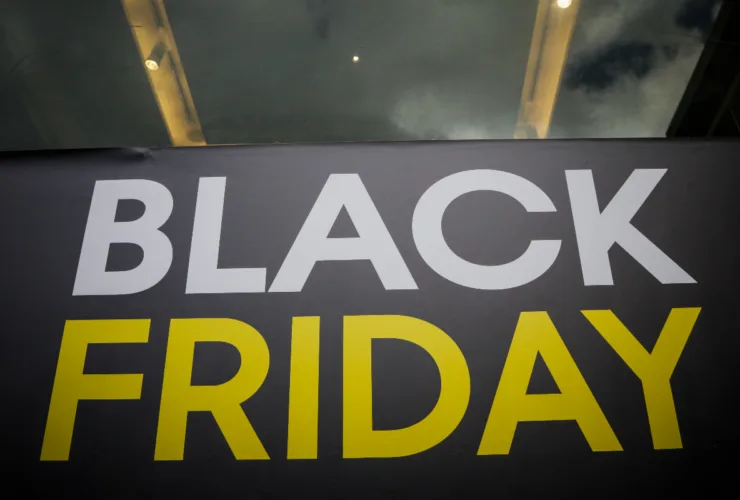 Black Friday: Ποια Κυριακή είναι ανοιχτά τα μαγαζιά