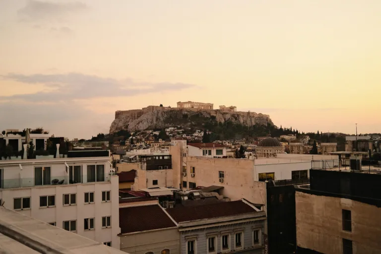 Πώς θα πάρετε επιδότηση για αντλία θερμότητας και ηλιακό θερμοσίφωνα