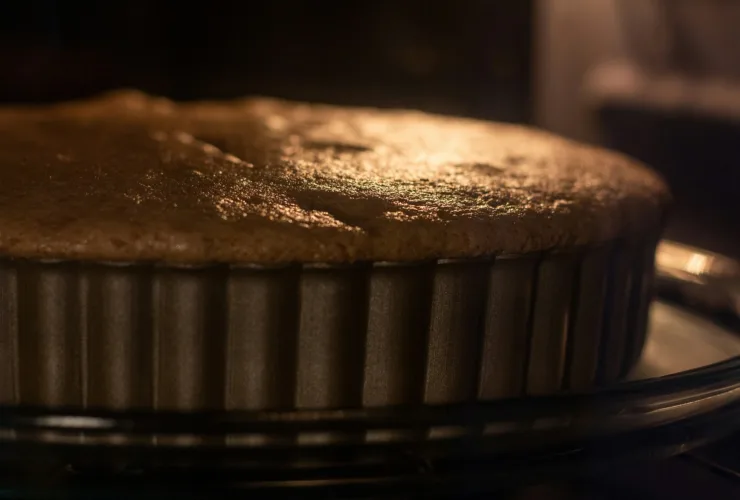 Πρωτοχρονιά: Πώς προέκυψε το φλουρί στη βασιλόπιτα;