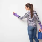 5 DIY τρόποι για να διατηρείς τους τοίχους σου καθαρούς