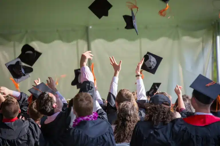 Πώς και πότε θα ξεκινήσει το International Baccalaureate στα δημόσια σχολεία;