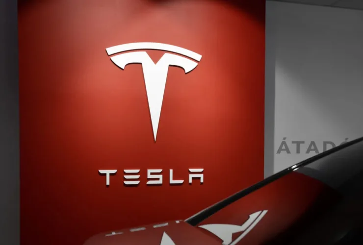 Προσλήψεις από την Tesla: Πώς θα κάνετε αίτηση για θέσεις εργασίας στην Ελλάδα