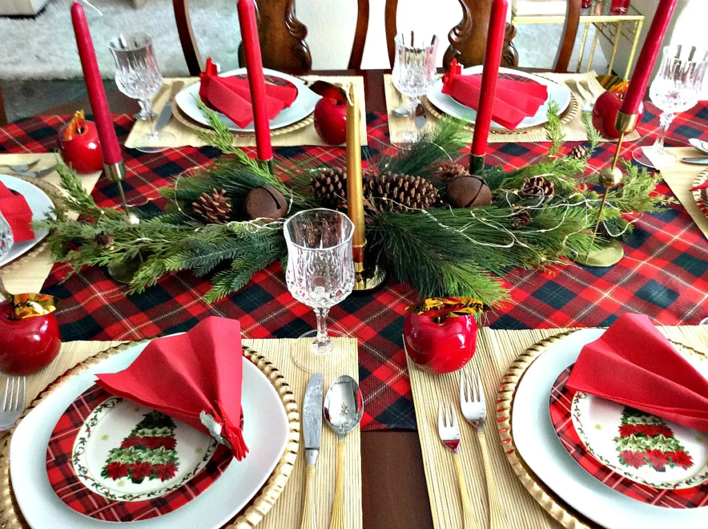 Φούσκωμα μετά το Πρωτοχρονιάτικο τραπέζι: 7 τρόποι για άμεση ανακούφιση