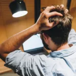 Πως αυτά τα σημάδια δείχνουν ότι παθαίνεις κρίση πανικού