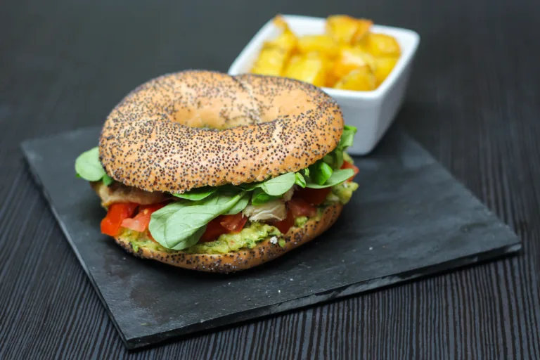 Πώς θα φτιάξεις σπιτικά Bagels στο Air Fryer με 2 μόνο υλικά