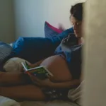 ΔΥΠΑ για επίδομα μητρότητας: Ποιες μητέρες το δικαιούνται