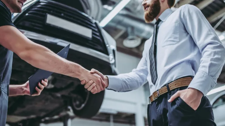 Πώς να γλιτώσεις το διπλό κόστος στο ετήσιο service του αυτοκινήτου;
