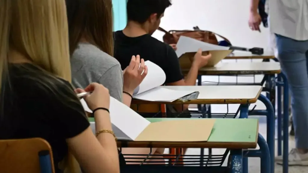 Πανελλήνιες 2025: Το ΦΕΚ για τους συντελεστές βαρύτητας στα ΓΕΛ