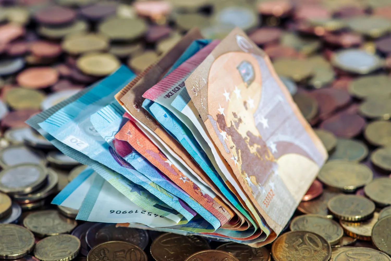 Δώρο Πάσχα ΔΥΠΑ 2025: Σε προπληρωμένη κάρτα