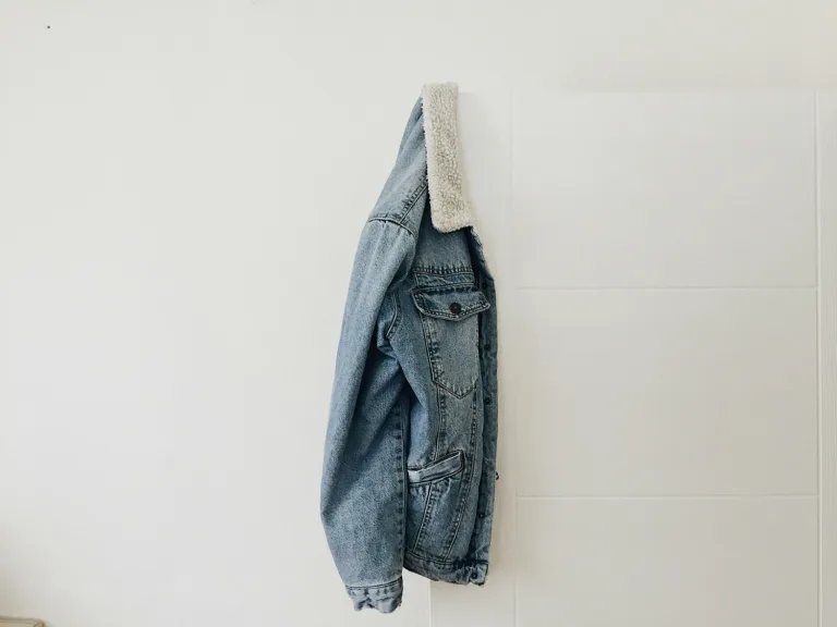 Κάθε πότε πρέπει να πλένετε μπουφάν και παλτό