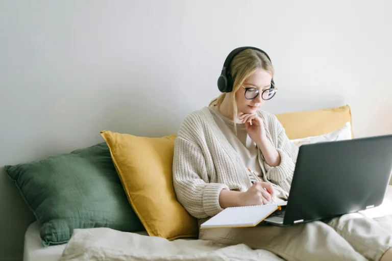 Πώς θα κάνεις δωρεάν online μαθήματα ξένων γλωσσών