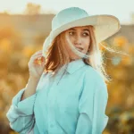 Πώς να μην λερώνετε πουκάμισα και μπλούζες με μακιγιάζ