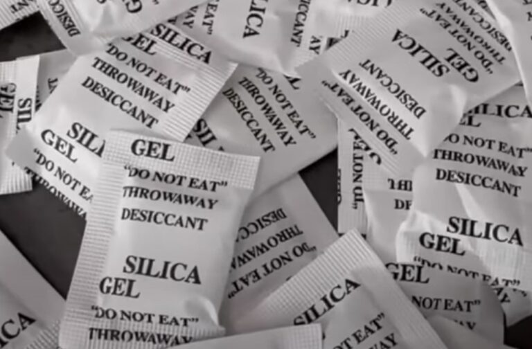 Πώς τα silica gel που πετάς από τις συσκευασίες, μπορούν να σε σώσουν