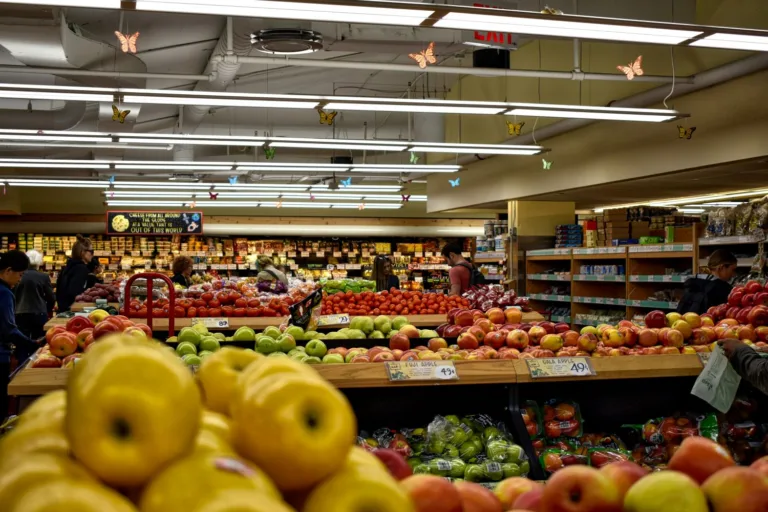 Καθαρά Δευτέρα: Τι ώρα κλείνουν σήμερα LIDL και myMarket