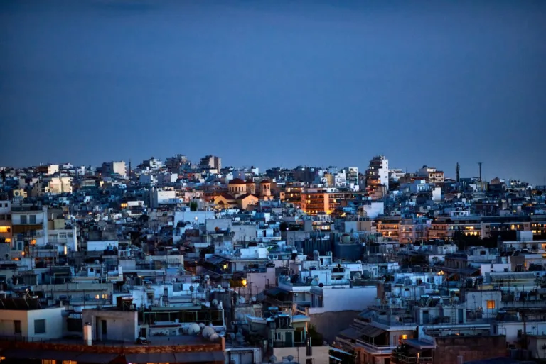 Τι αλλάζει από σήμερα για ιδιοκτήτες και ενοικιαστές