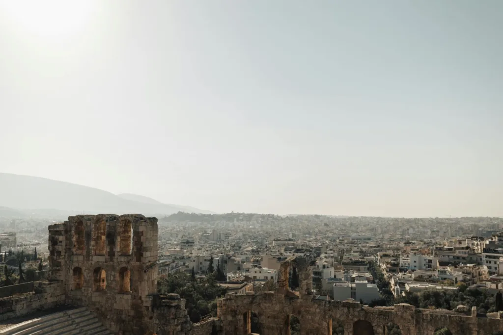 Πώς θα προστατευτείτε από τις εξώσεις «εξπρές» χωρίς δικαστήριο