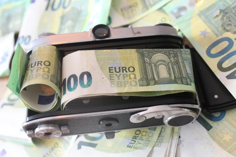 Επιδόματα: Πότε η πρώτη πληρωμή με τον νέο τρόπο, τα «γκρίζα» σημεία