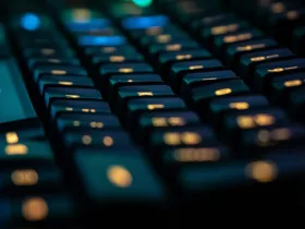 Τι να κάνεις αν βαριέσαι στη δουλειά και δεν περνάει η ώρα