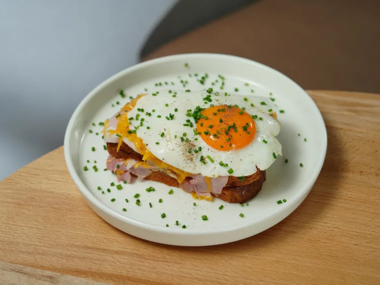 Πώς να φτιάξεις croque madame για ένα τέλειο brunch στο σπίτι!