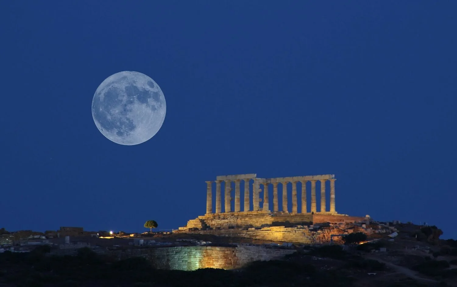 Πανσέληνος Μαρτίου 2025: Πότε είναι το «Φεγγάρι του Σκουληκιού»