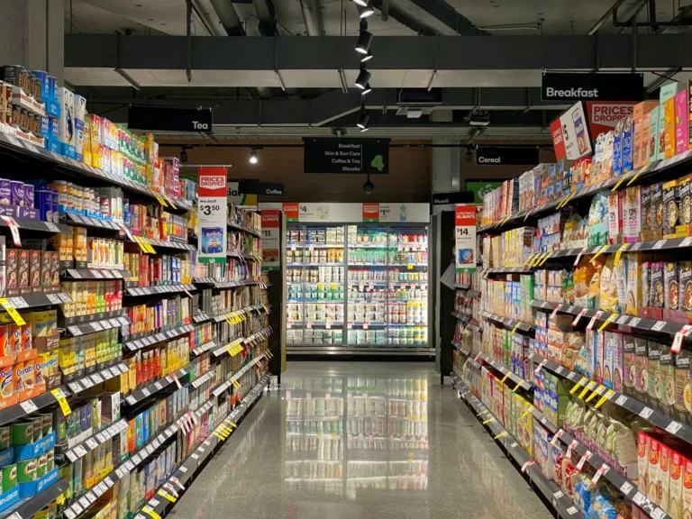 Οι επόμενες Κυριακές με ανοιχτά καταστήματα και σούπερ μάρκετ