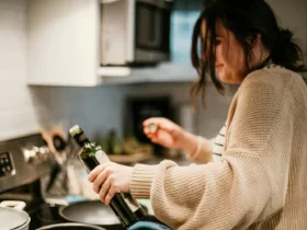 Πώς να καταλάβετε ότι πρέπει να πετάξετε το ελαιόλαδο
