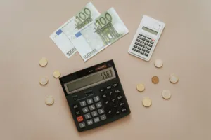 Πότε πληρώνονται τα επιδόματα του ΟΠΕΚΑ: Ημερολόγιο Νοεμβρίου–Δεκεμβρίου 2026 και Ιανουαρίου 2027