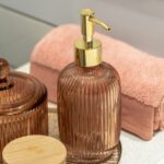 Πώς να μειώσεις τα πλαστικά στο μπάνιο – Χωρίς να σου λείψει τίποτα