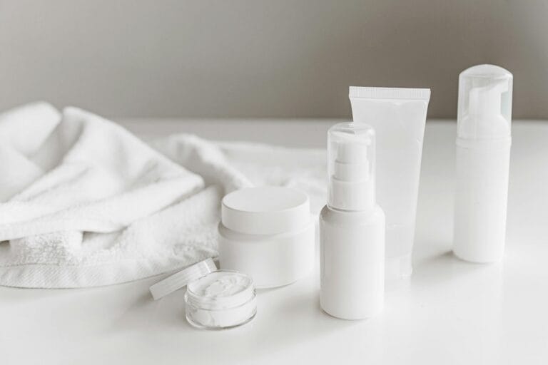 Πώς να φτιάξεις μια βασική ρουτίνα skincare