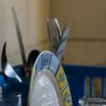 Πώς να φτιάξω υγρό πιάτων με λεμόνι και ξίδι – Φυσική λύση χωρίς χημικά