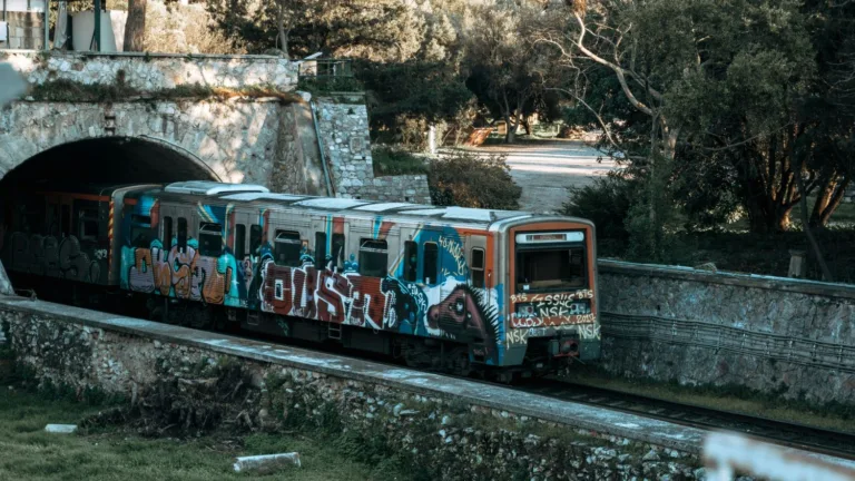 Ποιοι μπαίνουν δωρεάν σε λεωφορεία, ηλεκτρικό, μετρό