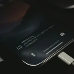 Πώς να αποφορτίζεσαι από την οθόνη χωρίς να αφήνεις το κινητό