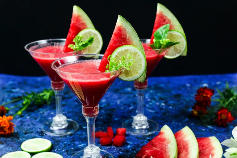 Πώς θα φτιάξεις δροστικά mocktails για το καλοκαίρι με καρπούζι ή πεπόνι!
