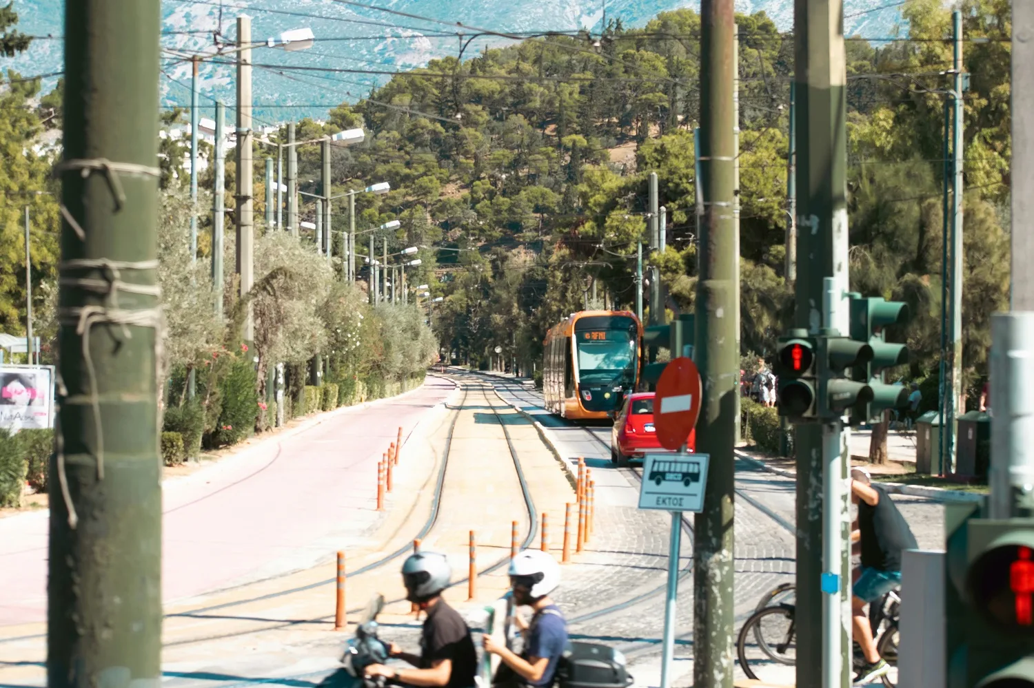 Νέος ΚΟΚ 2025: Σκληρά μέτρα για παραβάτες – Τι αλλάζει για κινητό, κράνος και οδήγηση υπό την επήρεια
