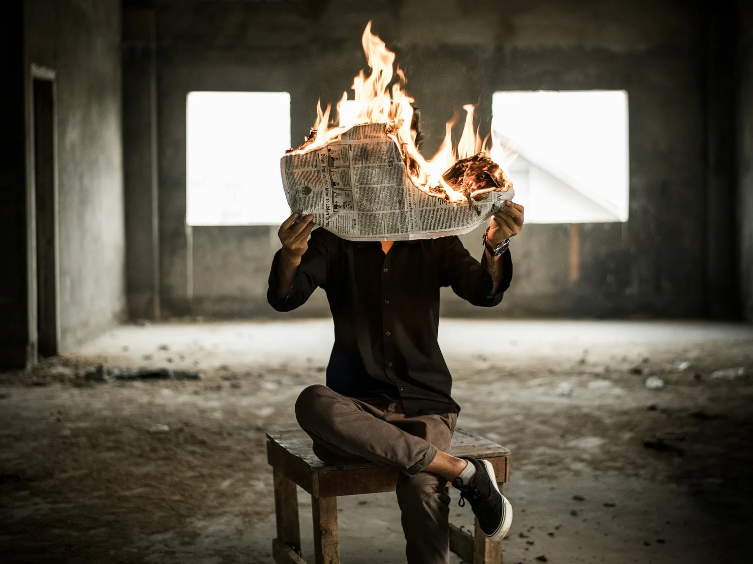 Πώς να αναγνωρίζεις fake news από τον τίτλο και μόνο