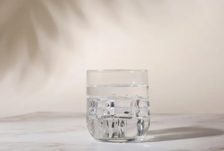 Πώς να καθαρίσεις το νερό της βρύσης χωρίς φίλτρα – Με 5 φυσικούς τρόπους που κάνουν δουλειά